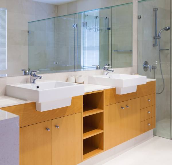 A new bathroom installed by HQA Builder & Building Services.